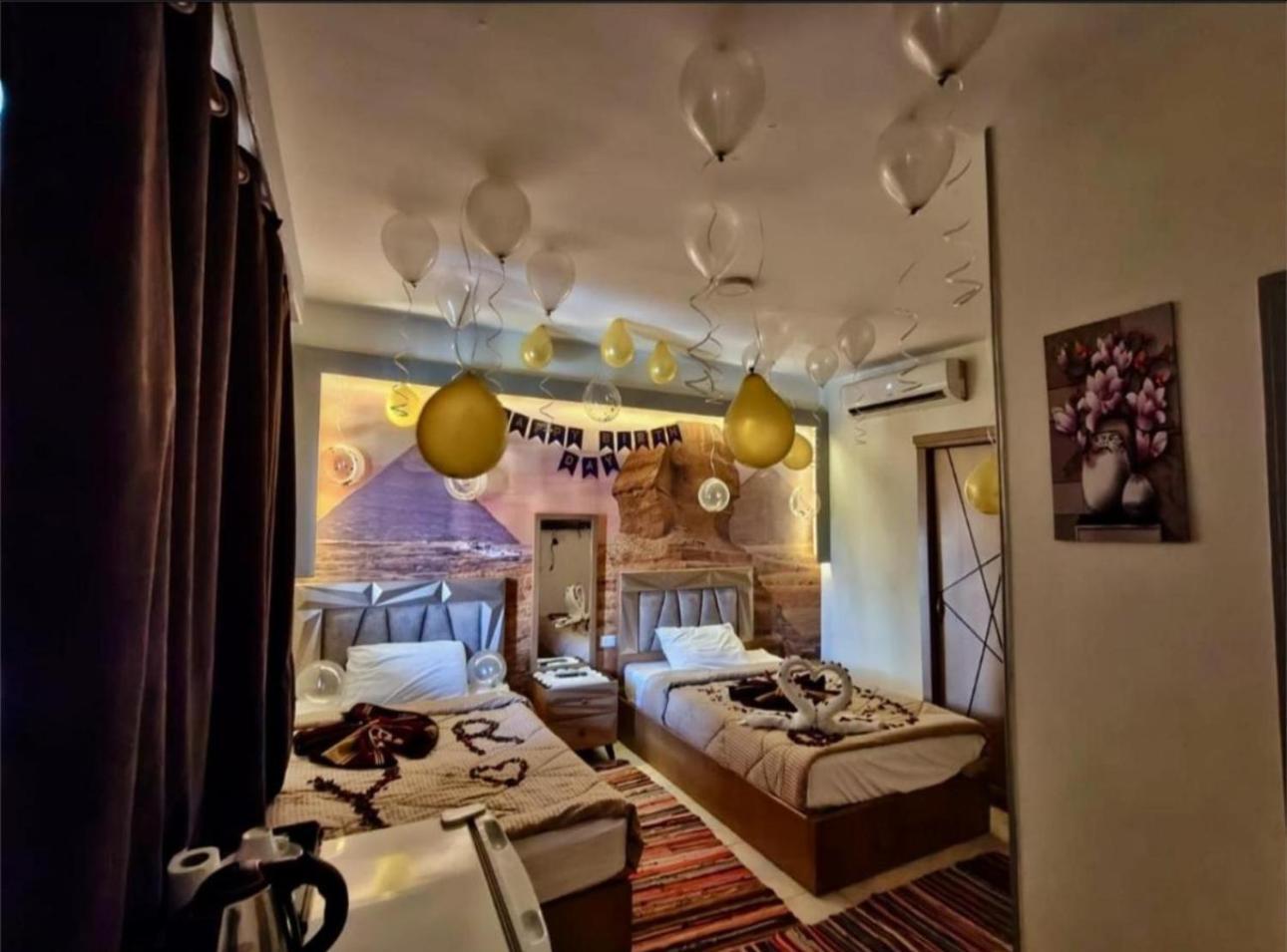 Hotel Nefertiti Pyramids View Kair Zewnętrze zdjęcie