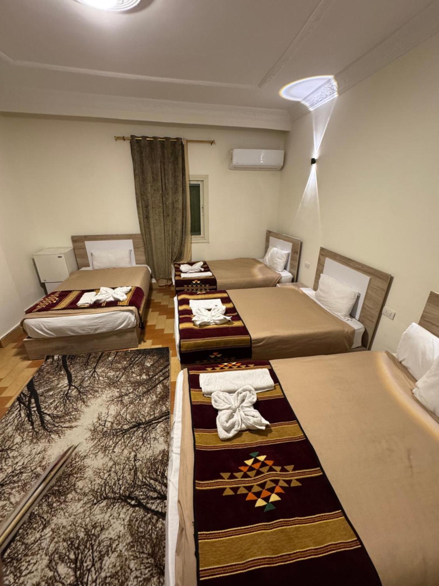 Hotel Nefertiti Pyramids View Kair Zewnętrze zdjęcie