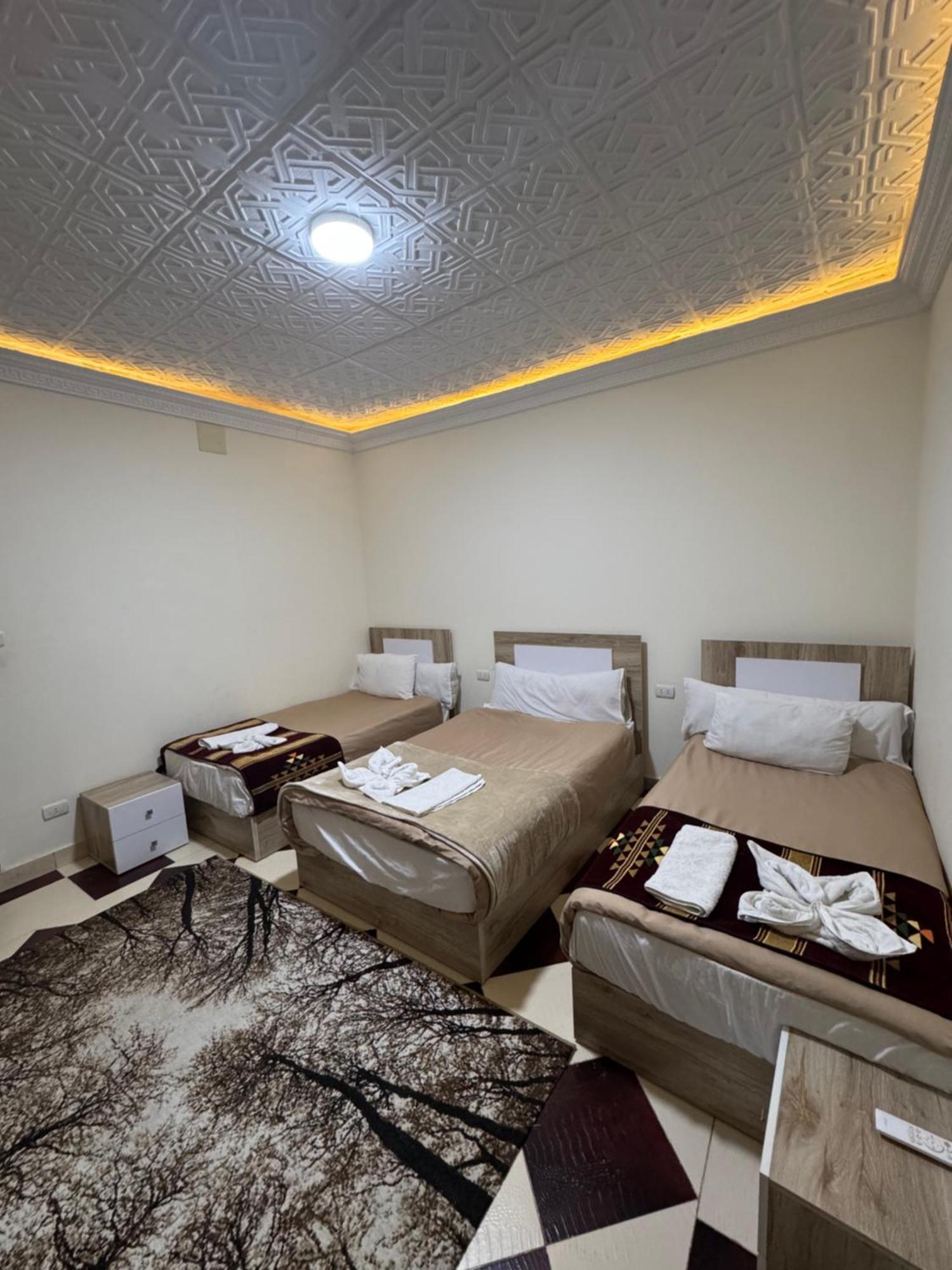 Hotel Nefertiti Pyramids View Kair Zewnętrze zdjęcie