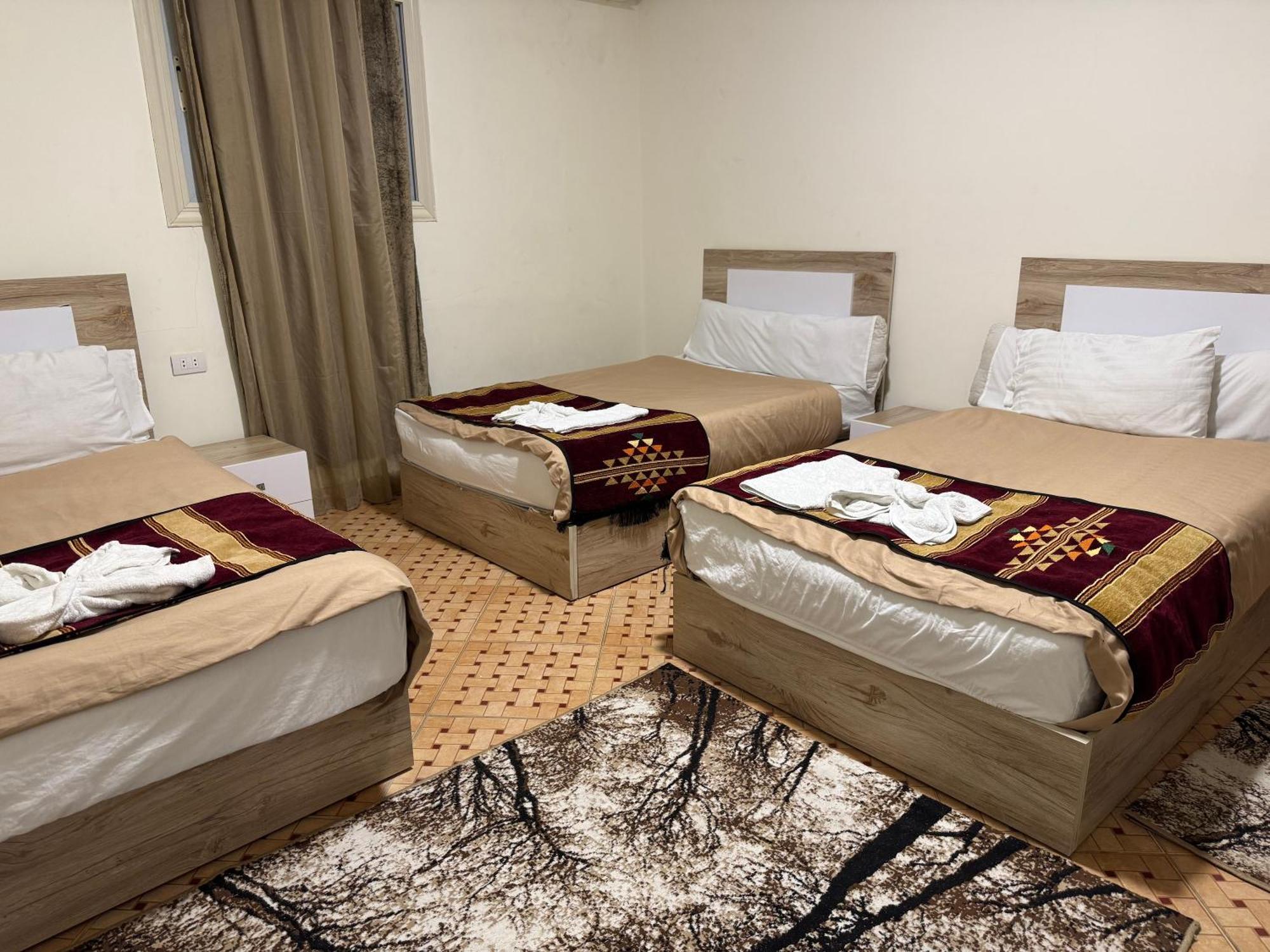Hotel Nefertiti Pyramids View Kair Zewnętrze zdjęcie