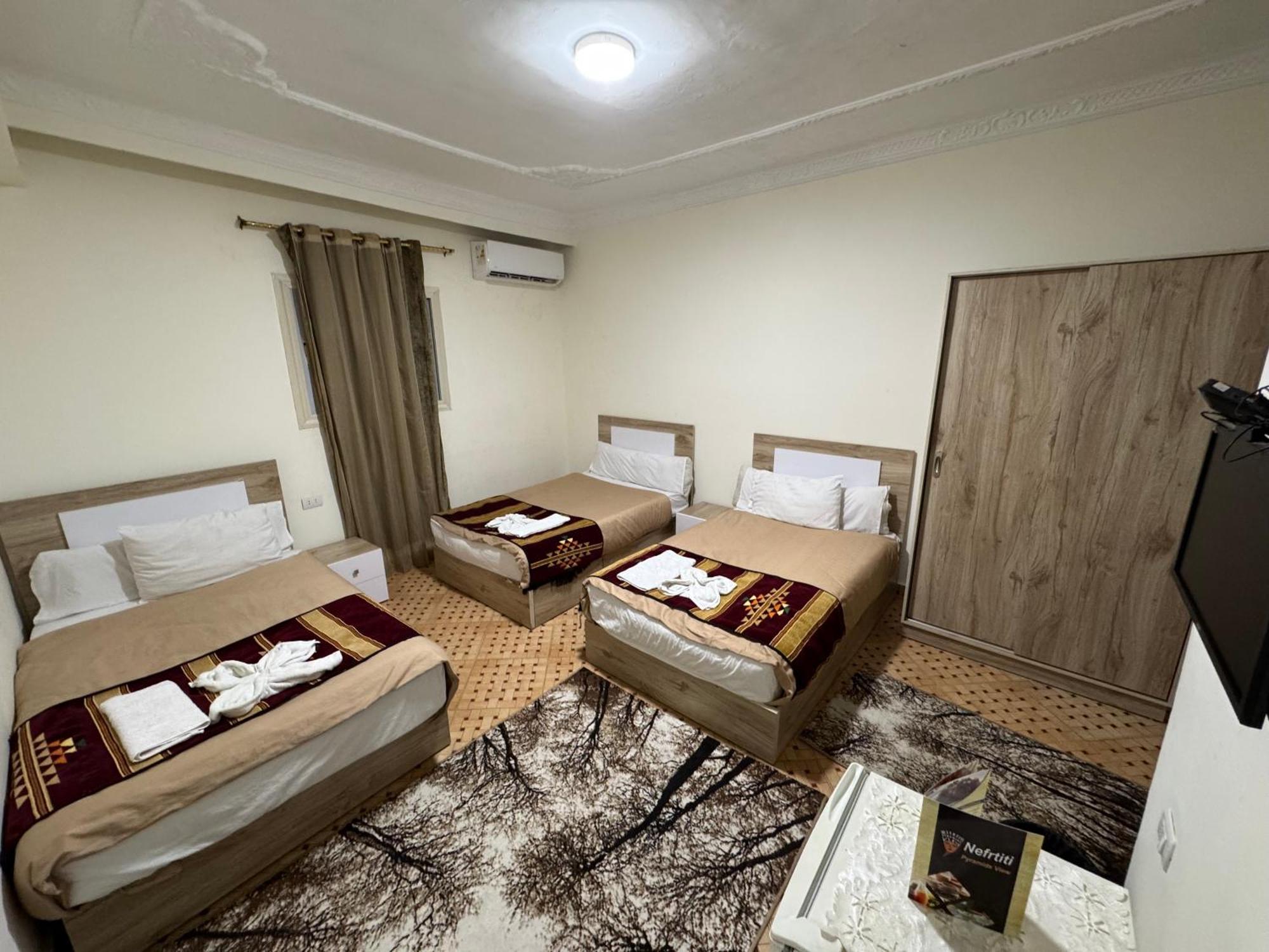 Hotel Nefertiti Pyramids View Kair Zewnętrze zdjęcie