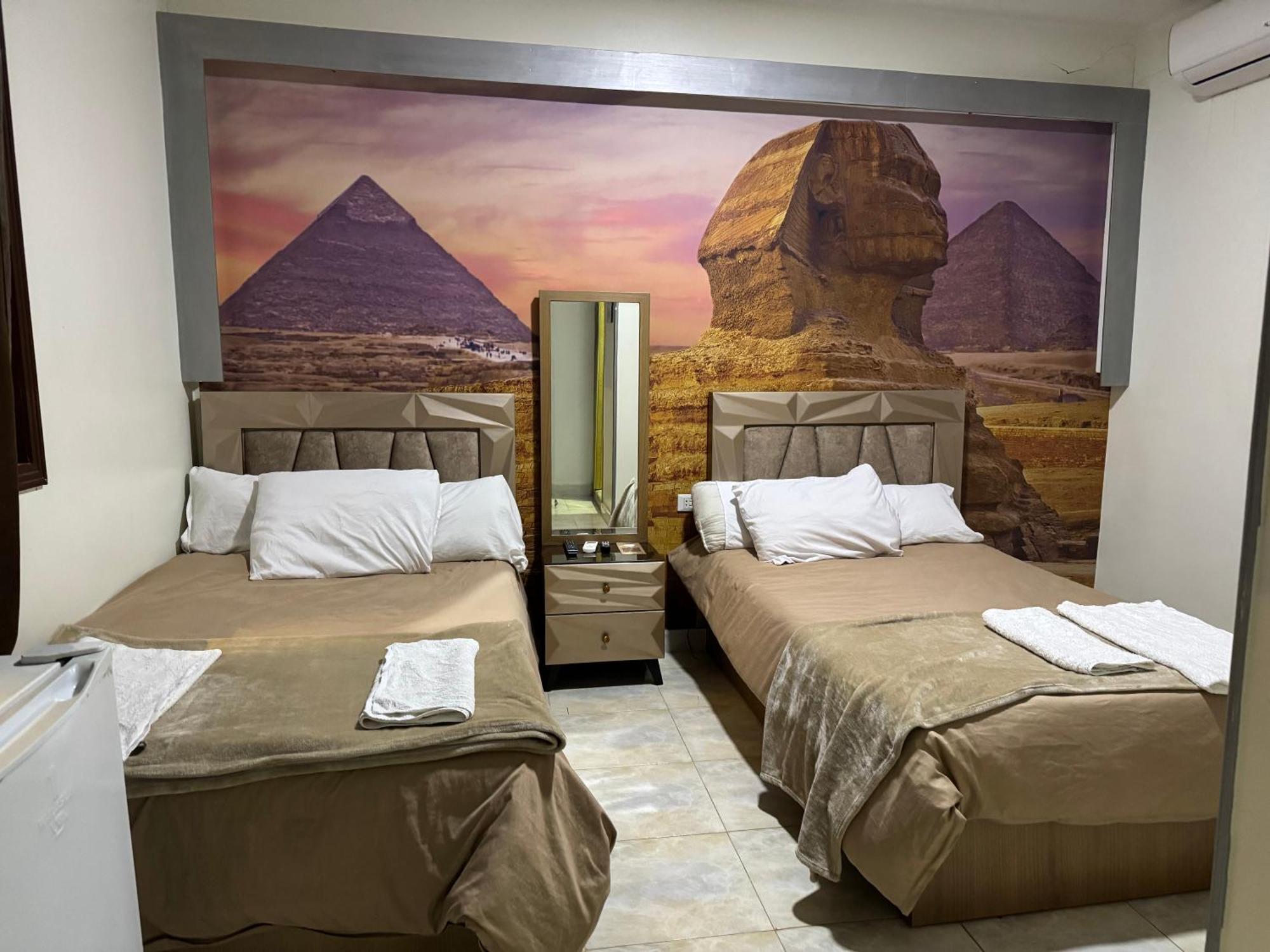 Hotel Nefertiti Pyramids View Kair Zewnętrze zdjęcie