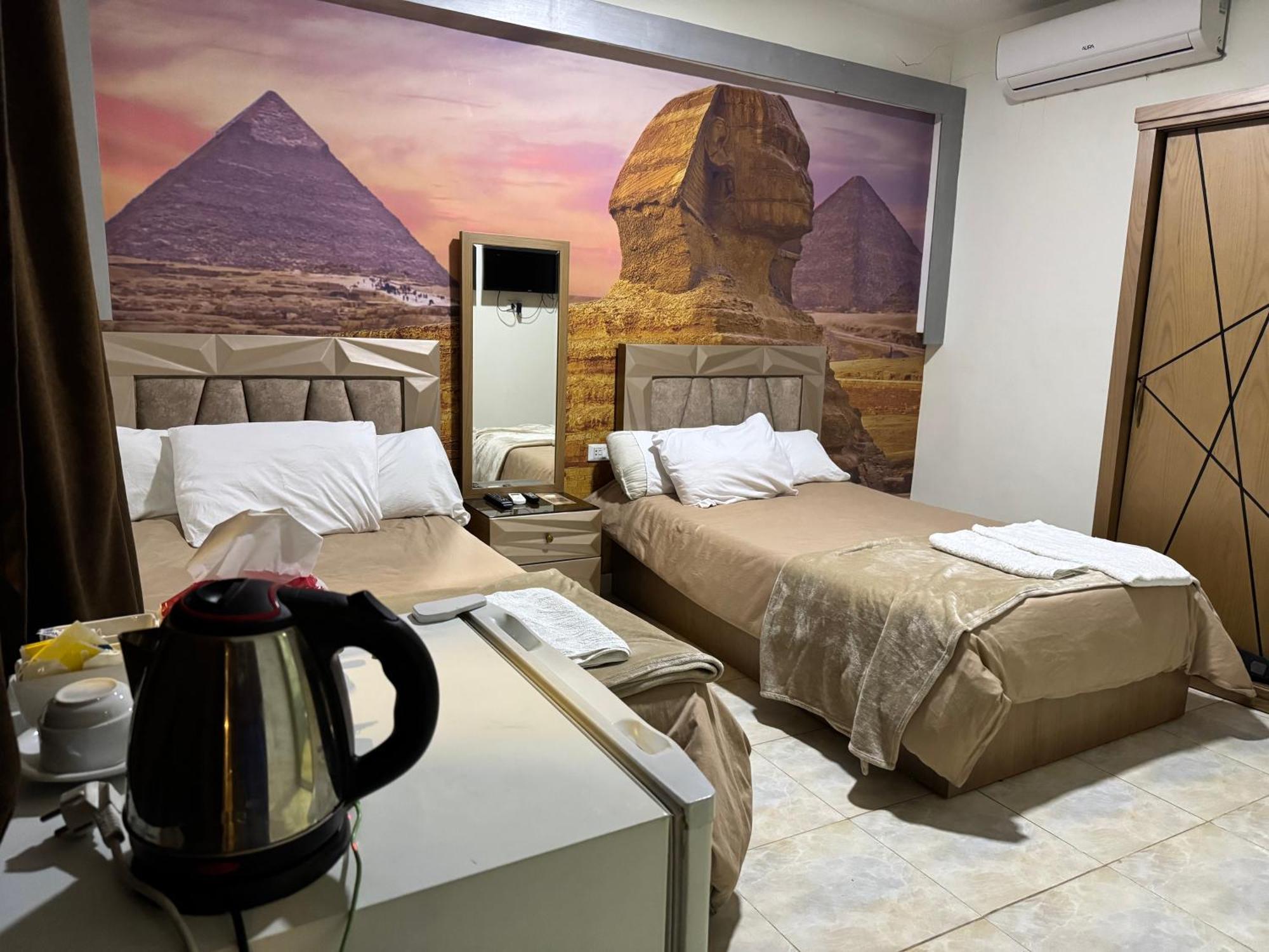 Hotel Nefertiti Pyramids View Kair Zewnętrze zdjęcie